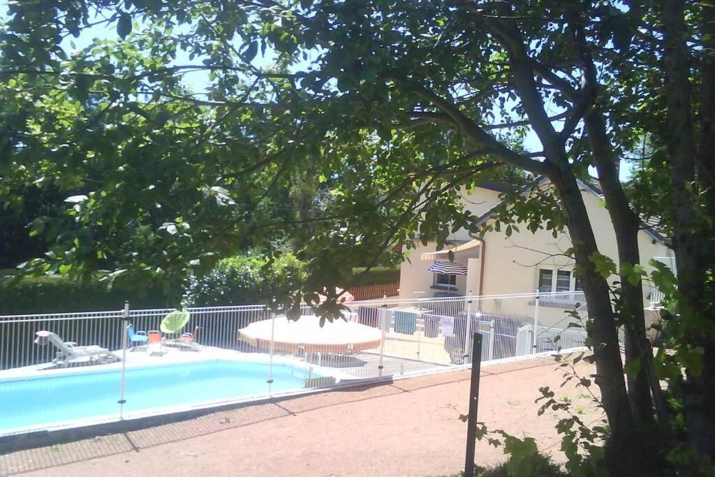 Maison/Gite Familial Dans Le Jura A 200M Du Lac Avec Piscine Privee Marigny  ภายนอก รูปภาพ